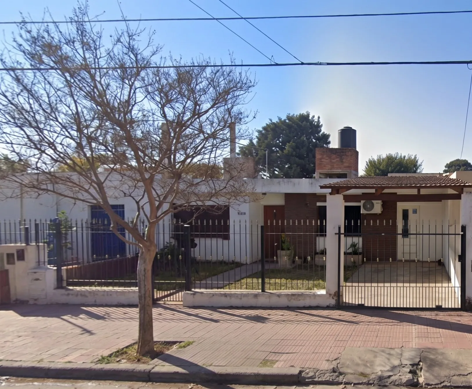 VENTA CASA AYACUCHO 2 DOR LIV-COM, GALERIA GRAN PATIO C/ RENTA -APTO BANCO-