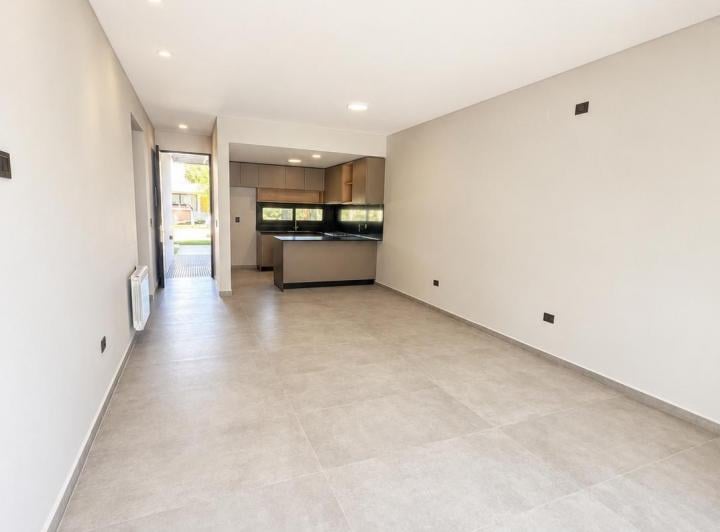 Casa · 127m² · 4 Ambientes · 1 Cochera