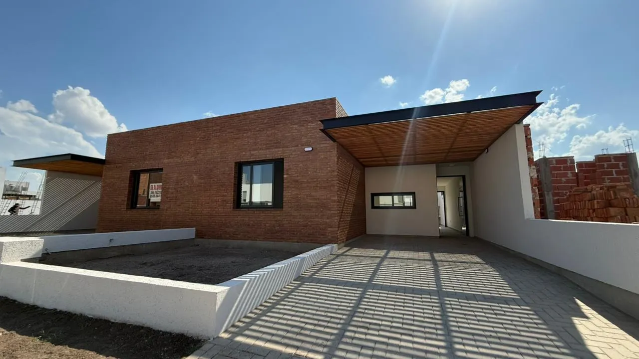 VENTA CASA 2 DORMITORIOS EN SAN IGNACIO VILLAGE CORDOBA MANANTIALES