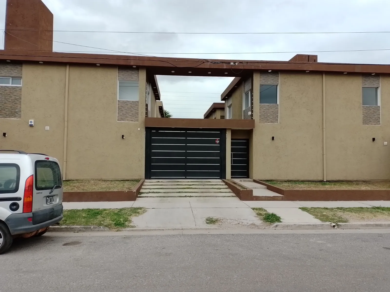 Santa Isabel | Dúplex 3 dorm en Housing privado 5 Unid | cochera | Apto crédito