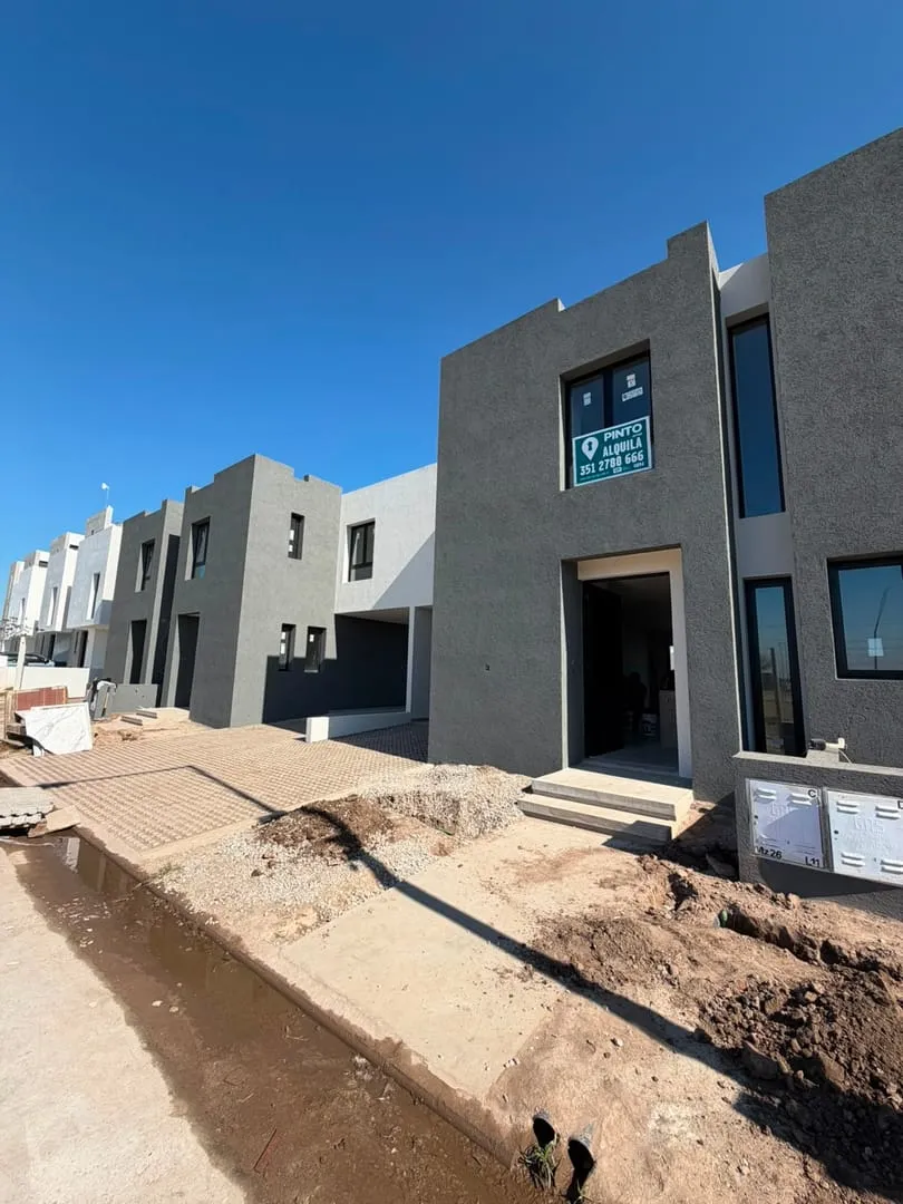 DUPLEX ALQUILER PRADOS DE MANANTIALES 3 dormitorios 2 baños cochera A ESTRENAR