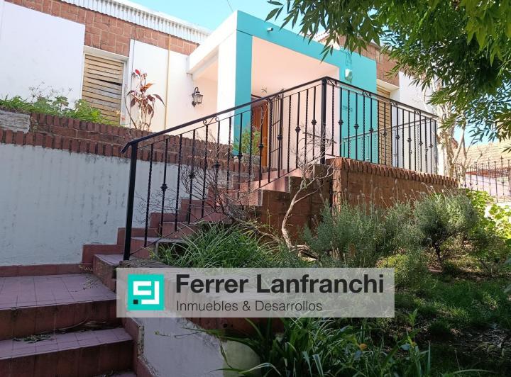 Casa · 95m² · 5 Ambientes · 1 Cochera